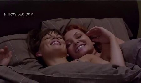 Nhân viên văn gai nhat sex phòng gái của sếp, vợ và con gái trong phòng tắm