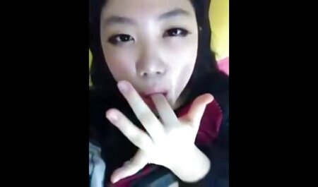 Các cô gái đóng vai một gián điệp và coi phim sex gái nhật chơi nó