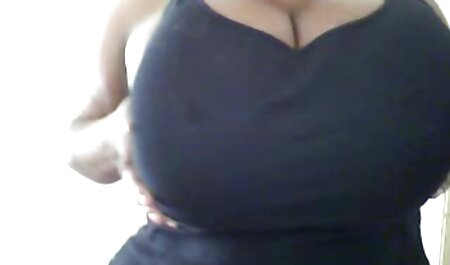Một buổi tối bên sex gái trẻ nhật bản lò sưởi với mềm chính.