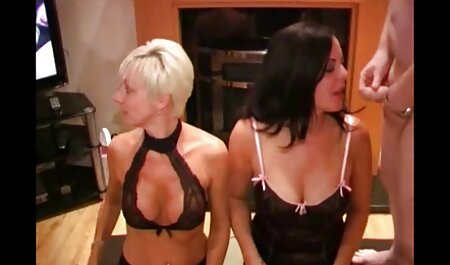 Con điếm viên chào phim sex gái xinh nhật mừng