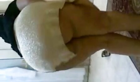 Sofia Dee đến để gái nhật bản sex giải trí người quen của cô